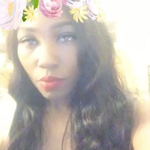 Meet your Posher, Erniqua