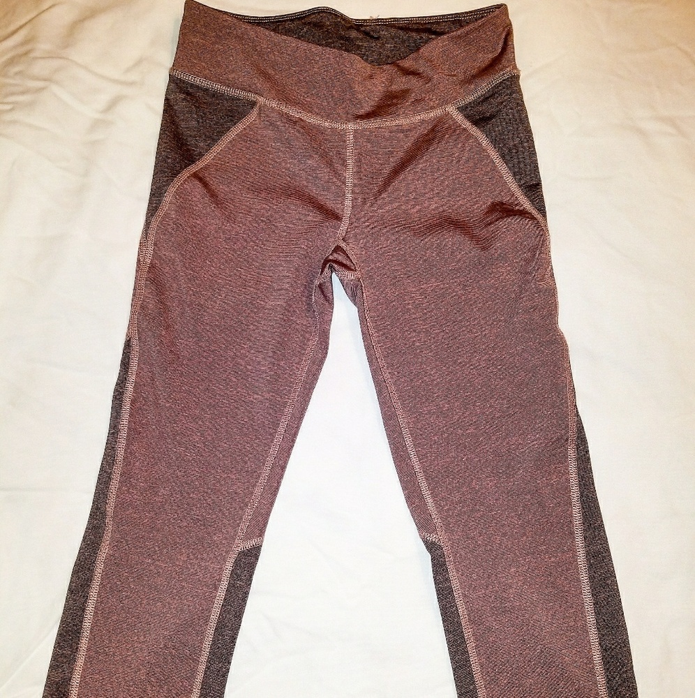 Aeropostale live love dream Capri 4 way stretch N