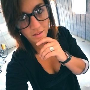 Meet your Posher, Brooke