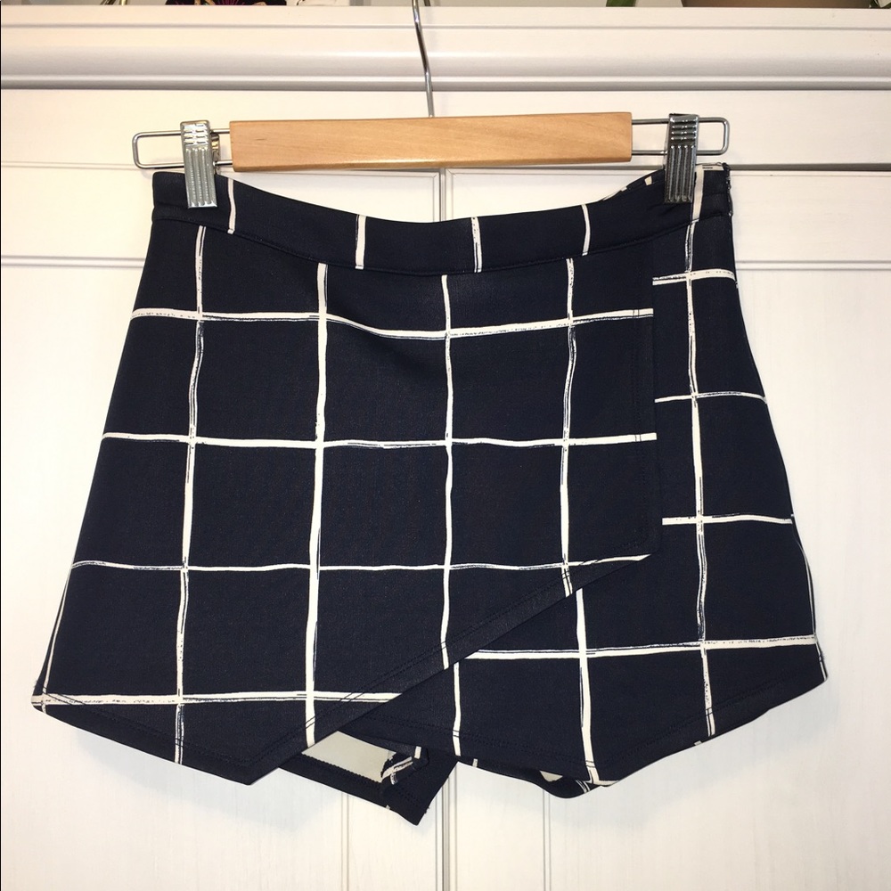 Checkered skort