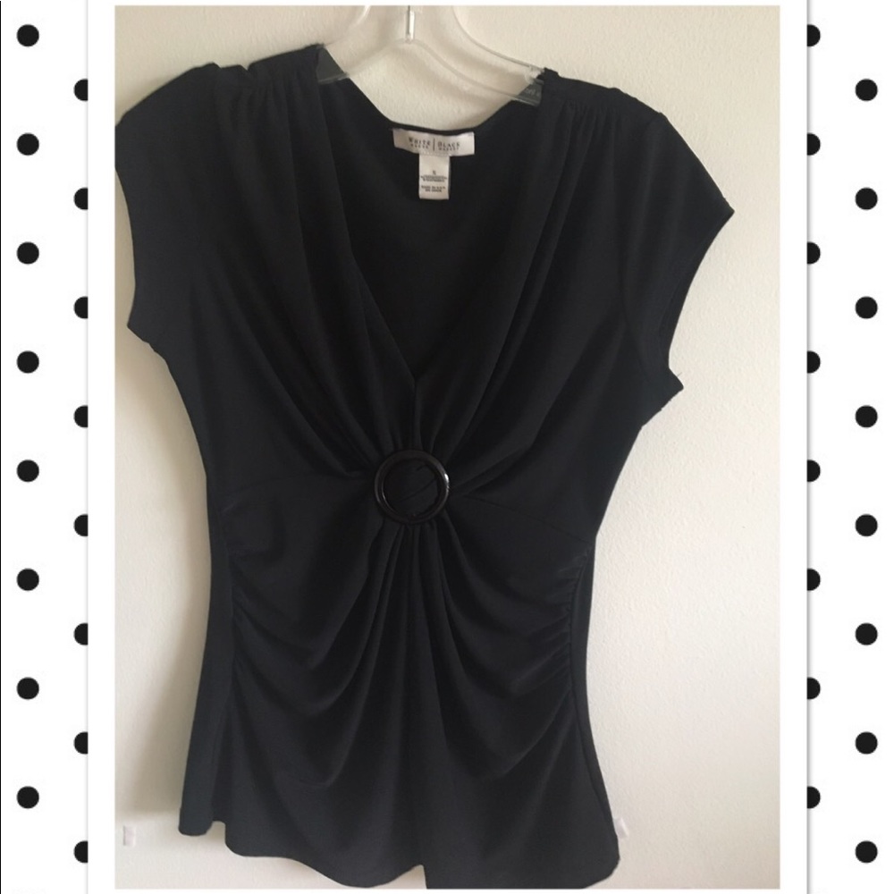 Sale ❤️ super cute top WHITE HOUSE BLACK MARKET