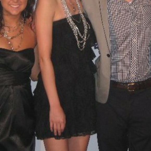 Strapless Lace Dress - Picture 6 of 6