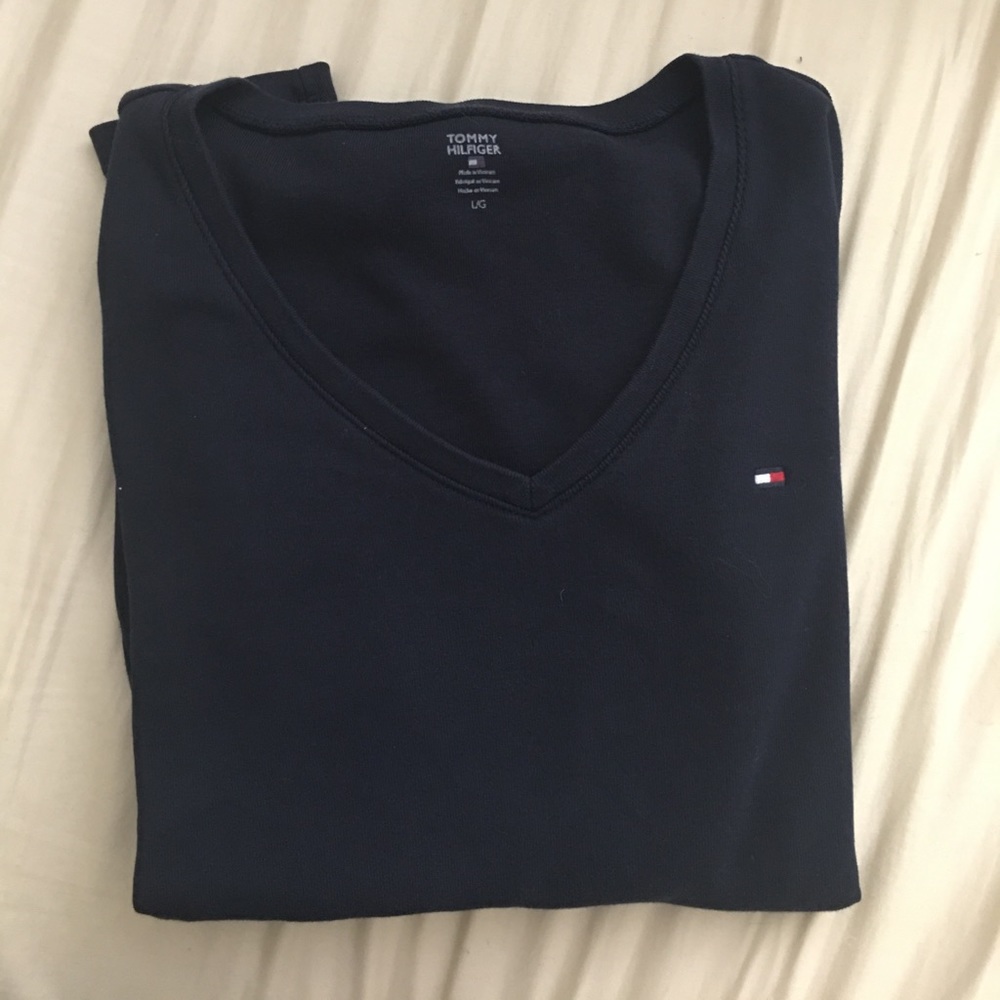 TH v neck long sleeve tee