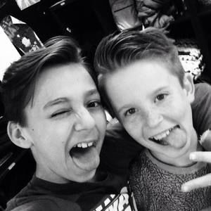 Meet your Posher, Manuel