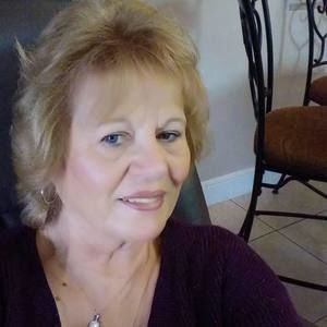 Meet your Posher, Edith leach