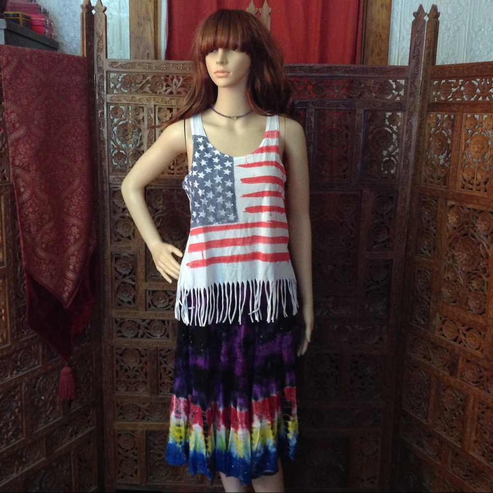 Celebrate your independence in this Forever 21 top - Picture 2 of 8