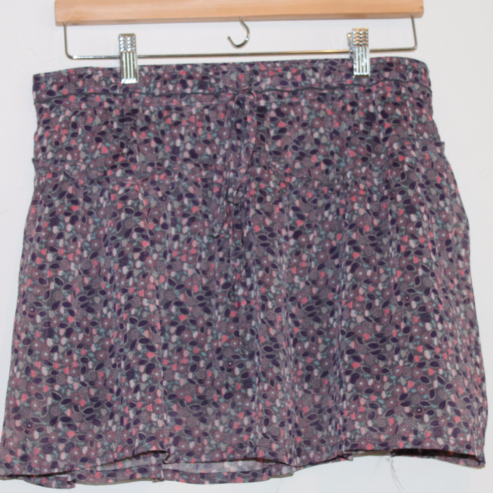 American Eagle Floral Skirt