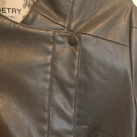 Leather jacket - Picture 3 of 3