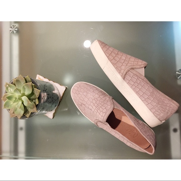 NEW JOIE CROCODILE SNEAKERS SLIP ONS 36.5 / 6.5 - Picture 4 of 6