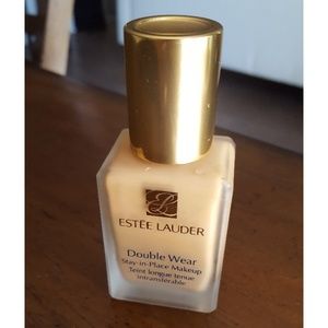 ESTEE LAUDER DOUBLE WEAR FOUNDATION (USED)