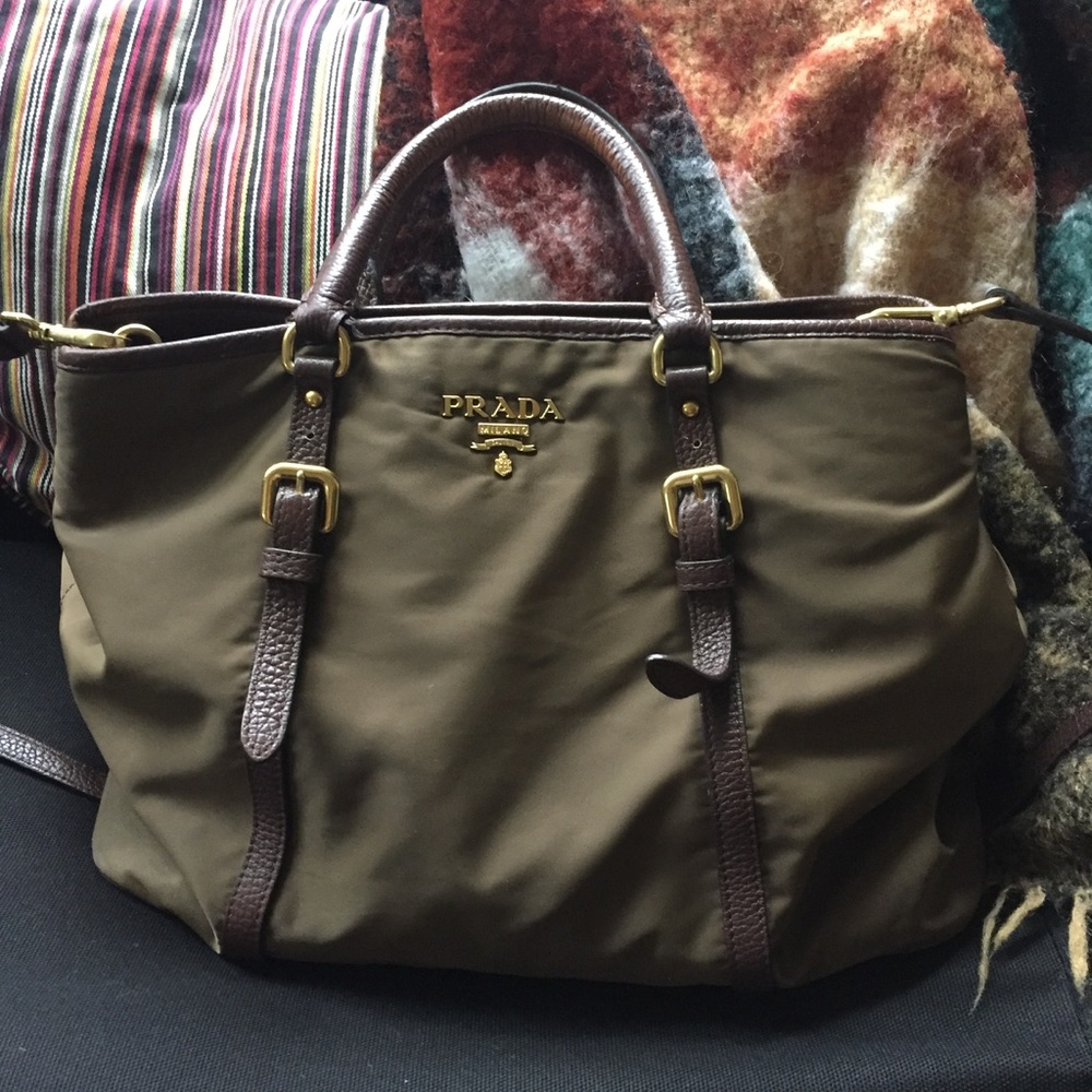 PRADA BAG W/ Certificate of Authenticity