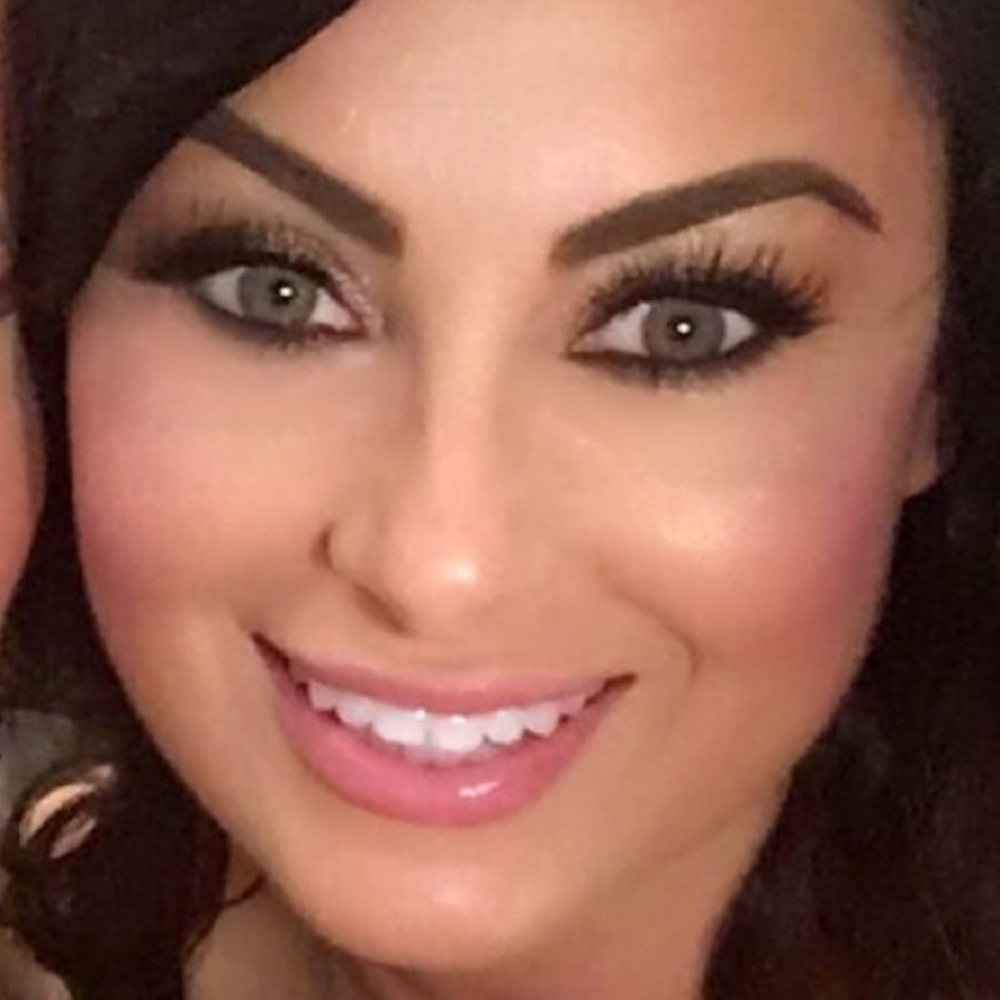 Meet your Posher, Tonia
