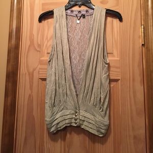 EUC Vest from The Buckle Boutique Size Med!