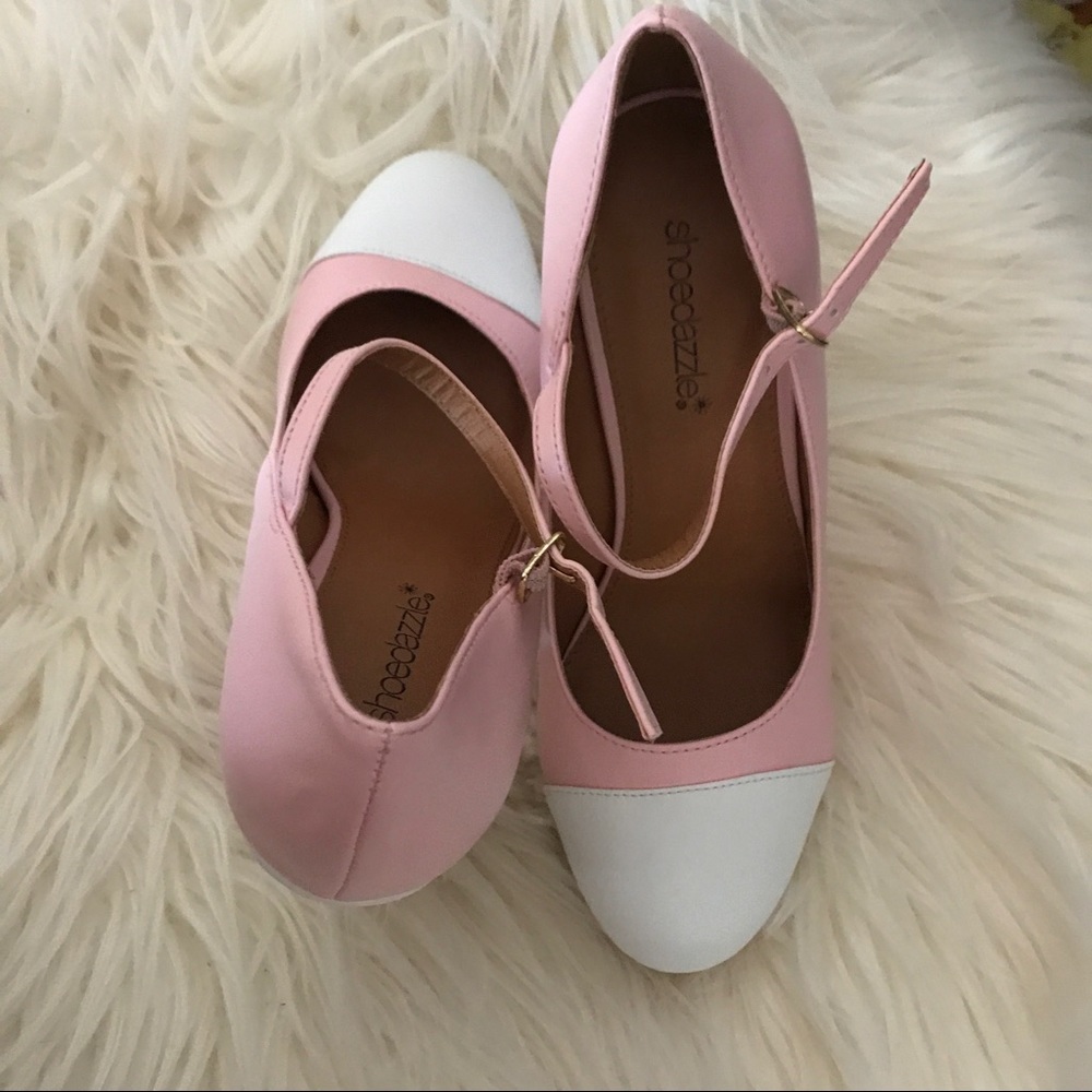Pink chunky heeled Mary Jane shoes - Picture 3 of 4