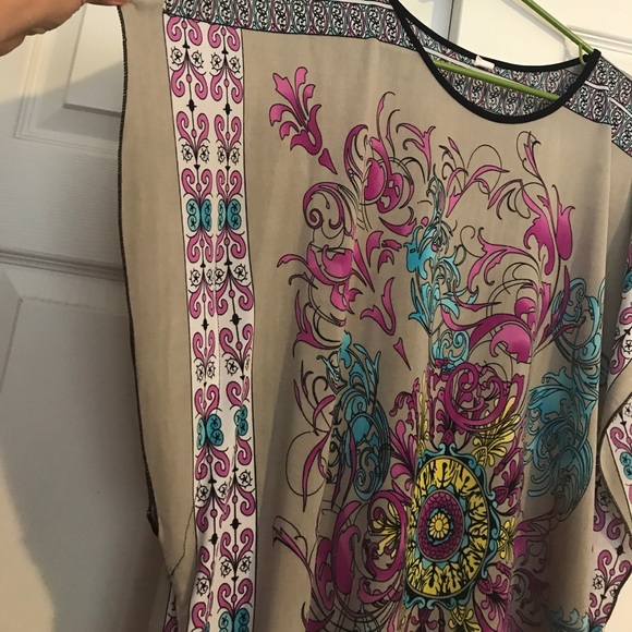 Versatile Top - Picture 2 of 4