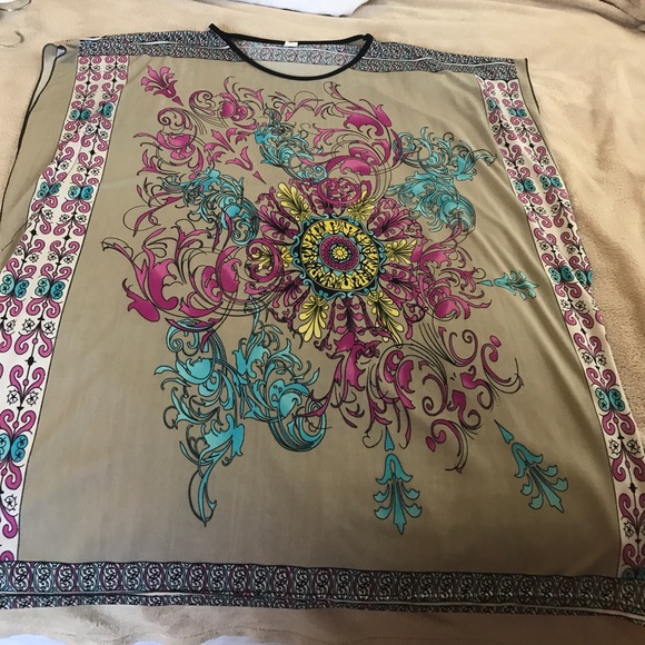 Versatile Top - Picture 3 of 4