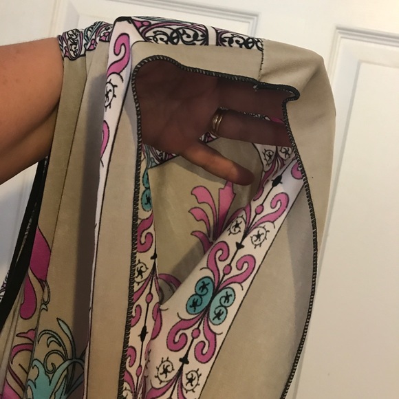 Versatile Top - Picture 4 of 4