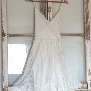 Abercrombie & Fitch white lace dress