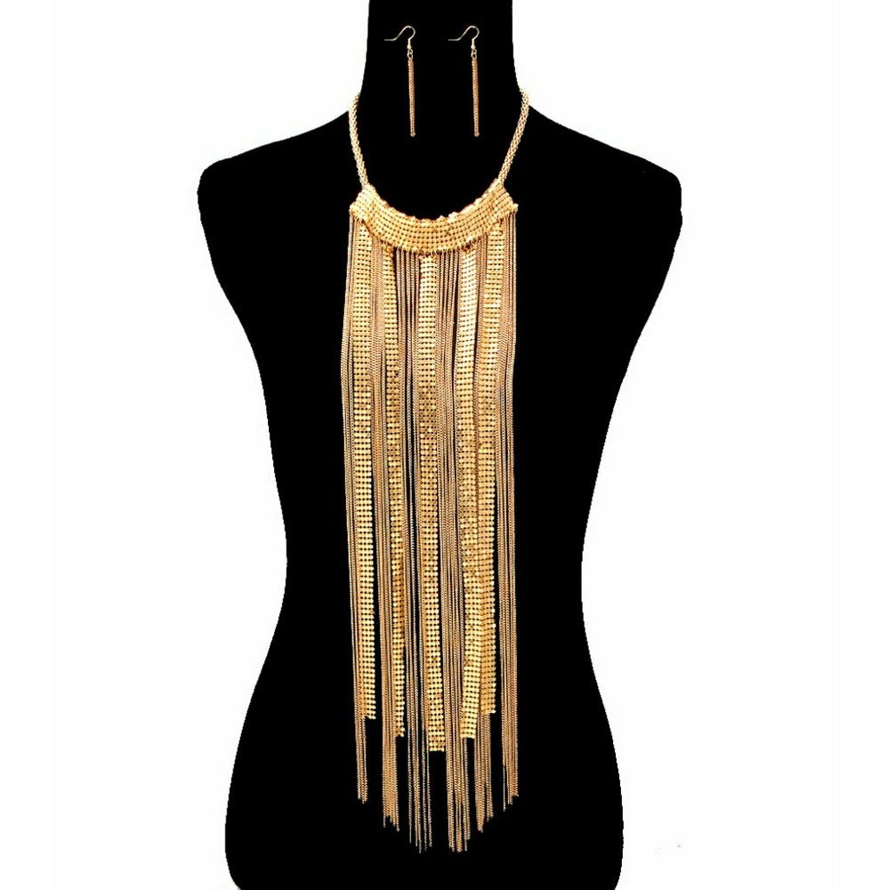 Toggle tassle drape necklace set