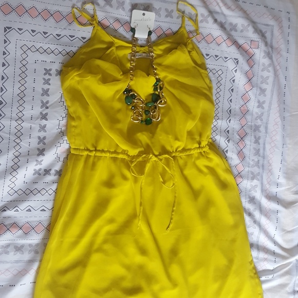 Old Navy Dresses & Skirts - Old navy summer dress NWOT
