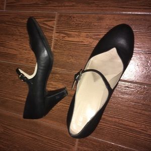 Dress shoes