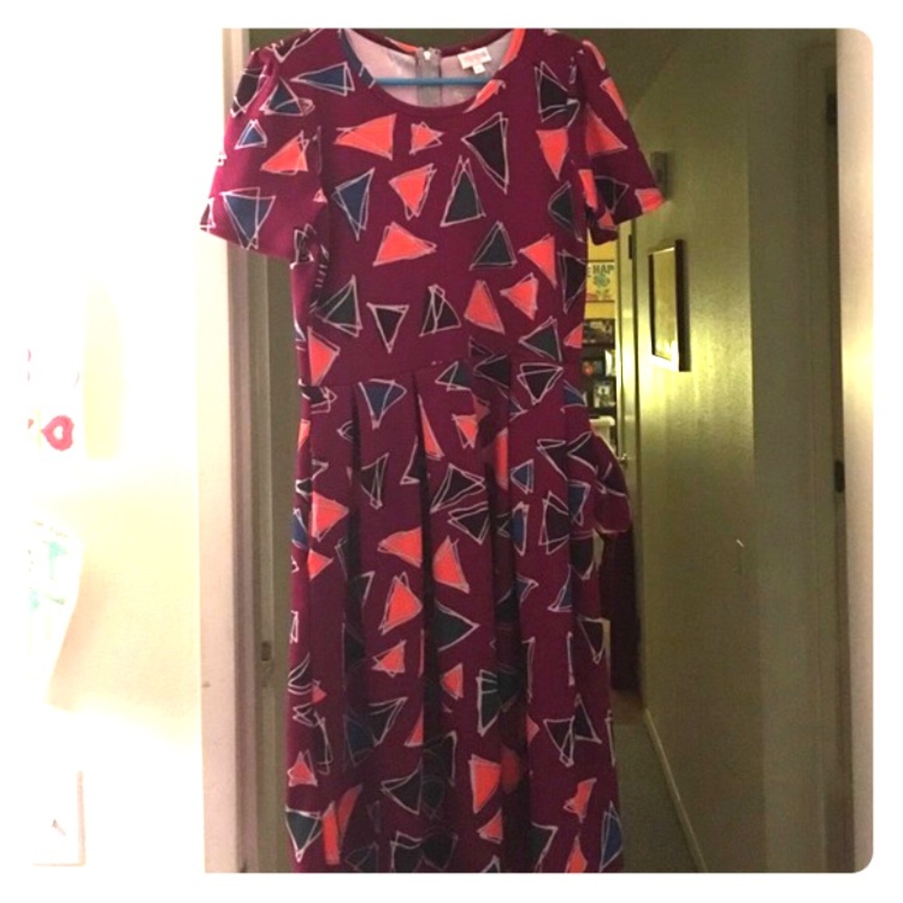 Amelia lularoe dress with pockets Reposh 🖤