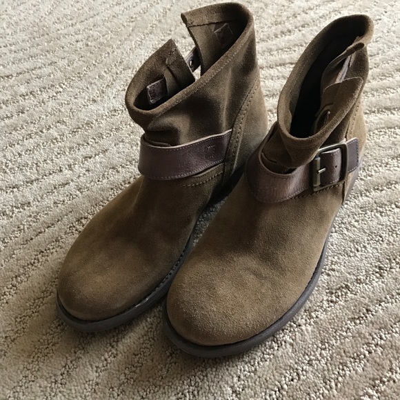 NWT Cordani Pascal Tan Ankle Boot - Picture 2 of 4