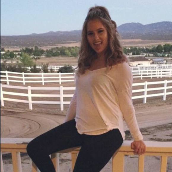 Meet your Posher, Samantha - Picture 1 of 1