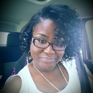 Meet your Posher, Whitney