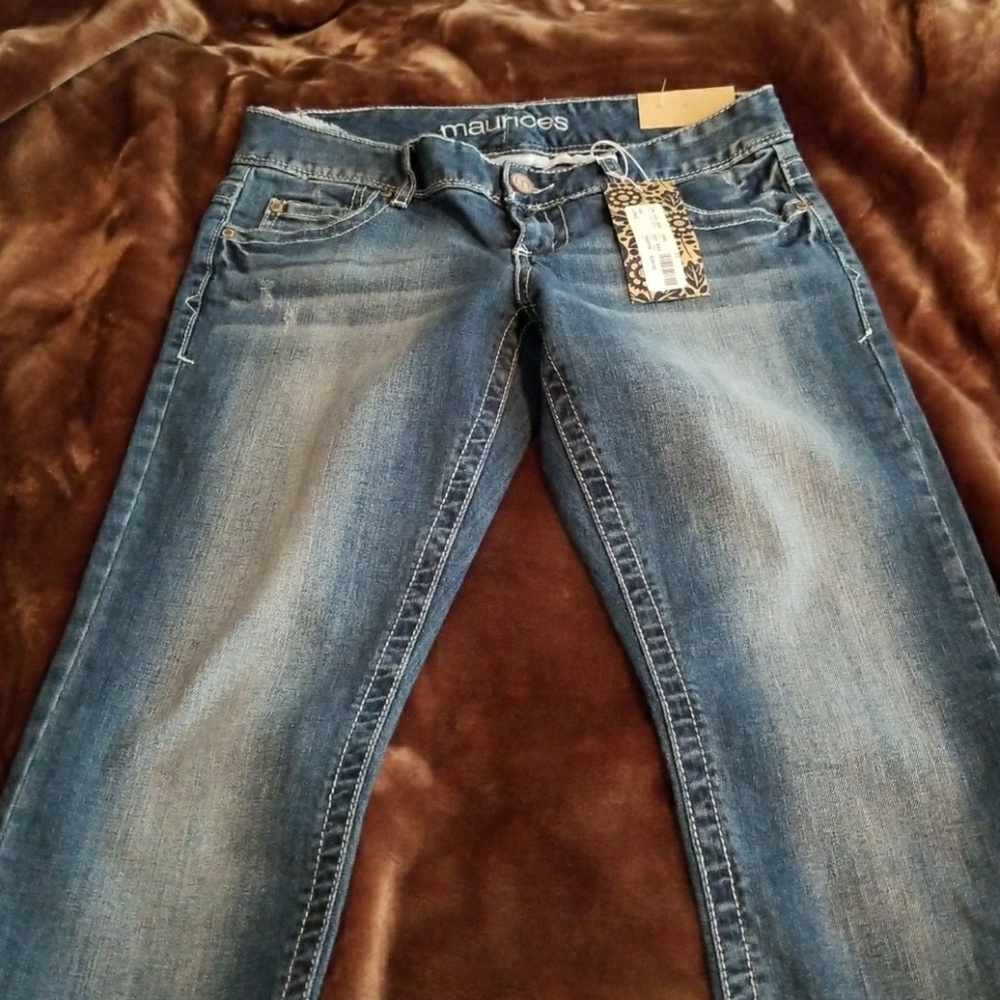 NWT MAURICES SIZE 3/4 LONG..$15