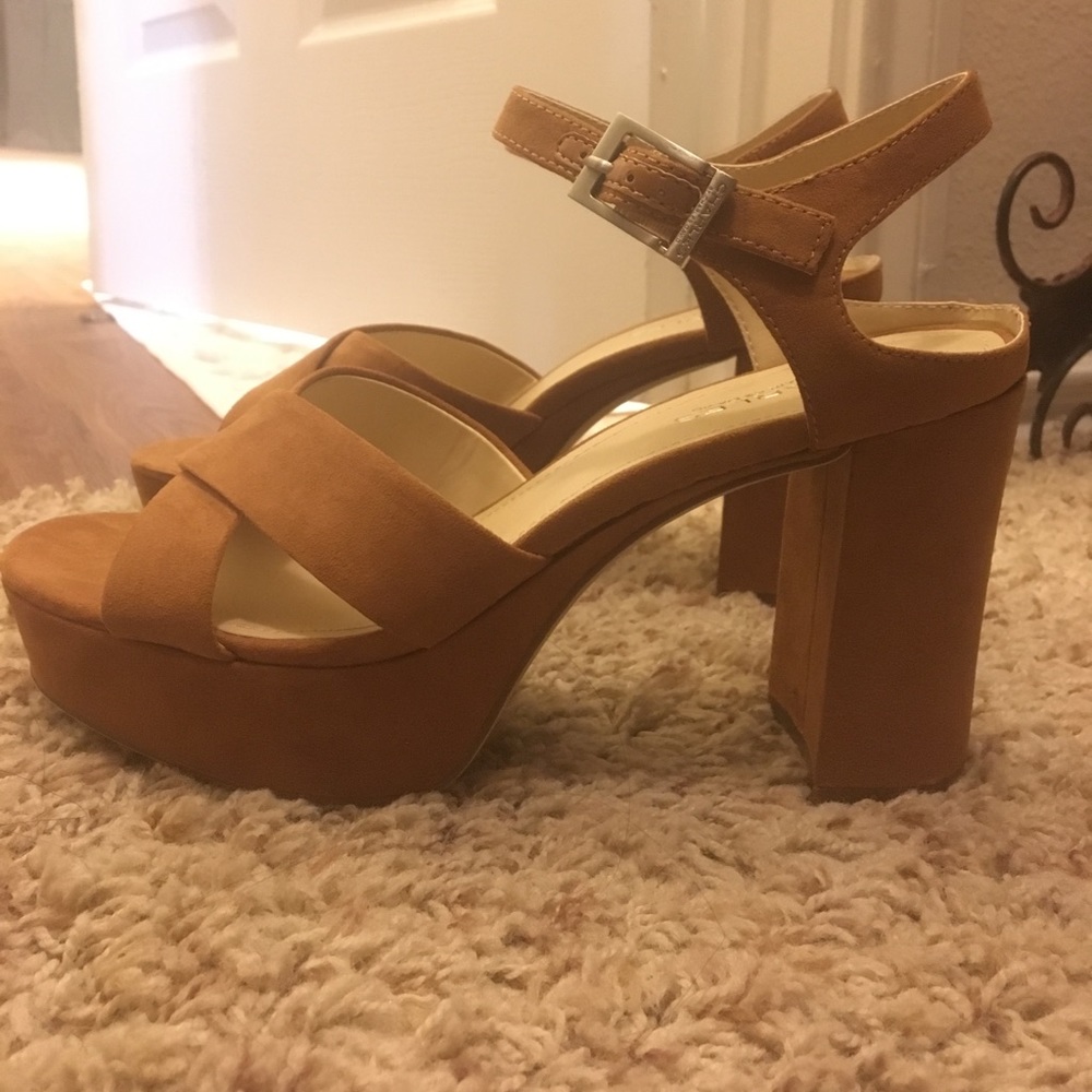 Charles By Charles David Platform Heels