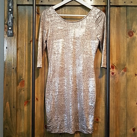 Dresses & Skirts - Night out on the town dress