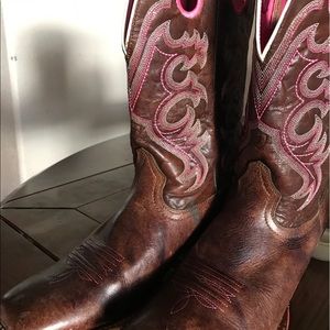 Ariat crossfire boots