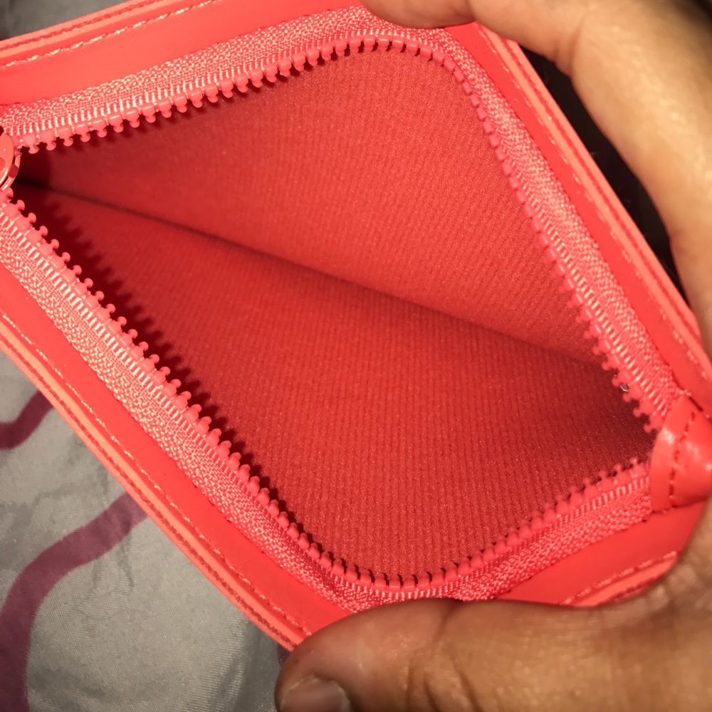 Small purse - Picture 3 of 3