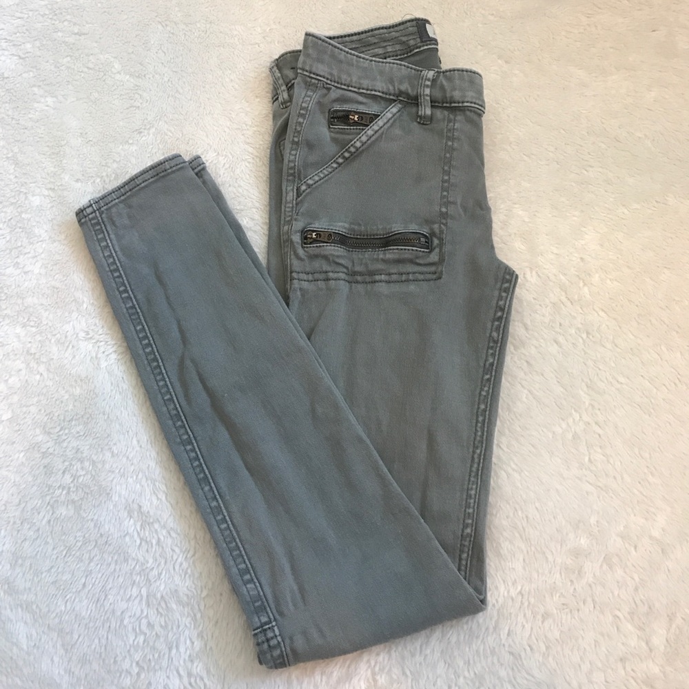Moto Style Ankle Zip Jeans