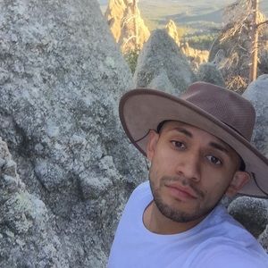 Meet your Posher, Erick