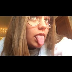 Meet your Posher, Lilly