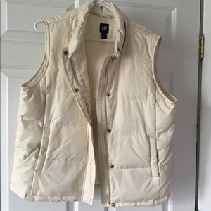 Gap puffer vest