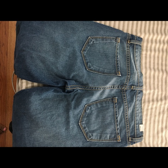Distressed Denim Jeans - Picture 6 of 7