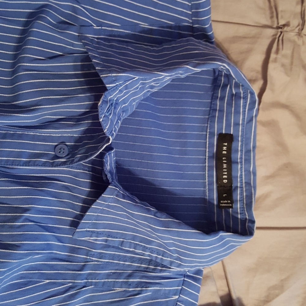 Button down shirt - Picture 2 of 3