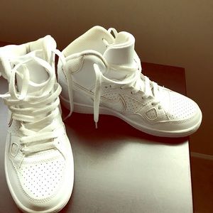 Nike Air Force 1 size 6.5.