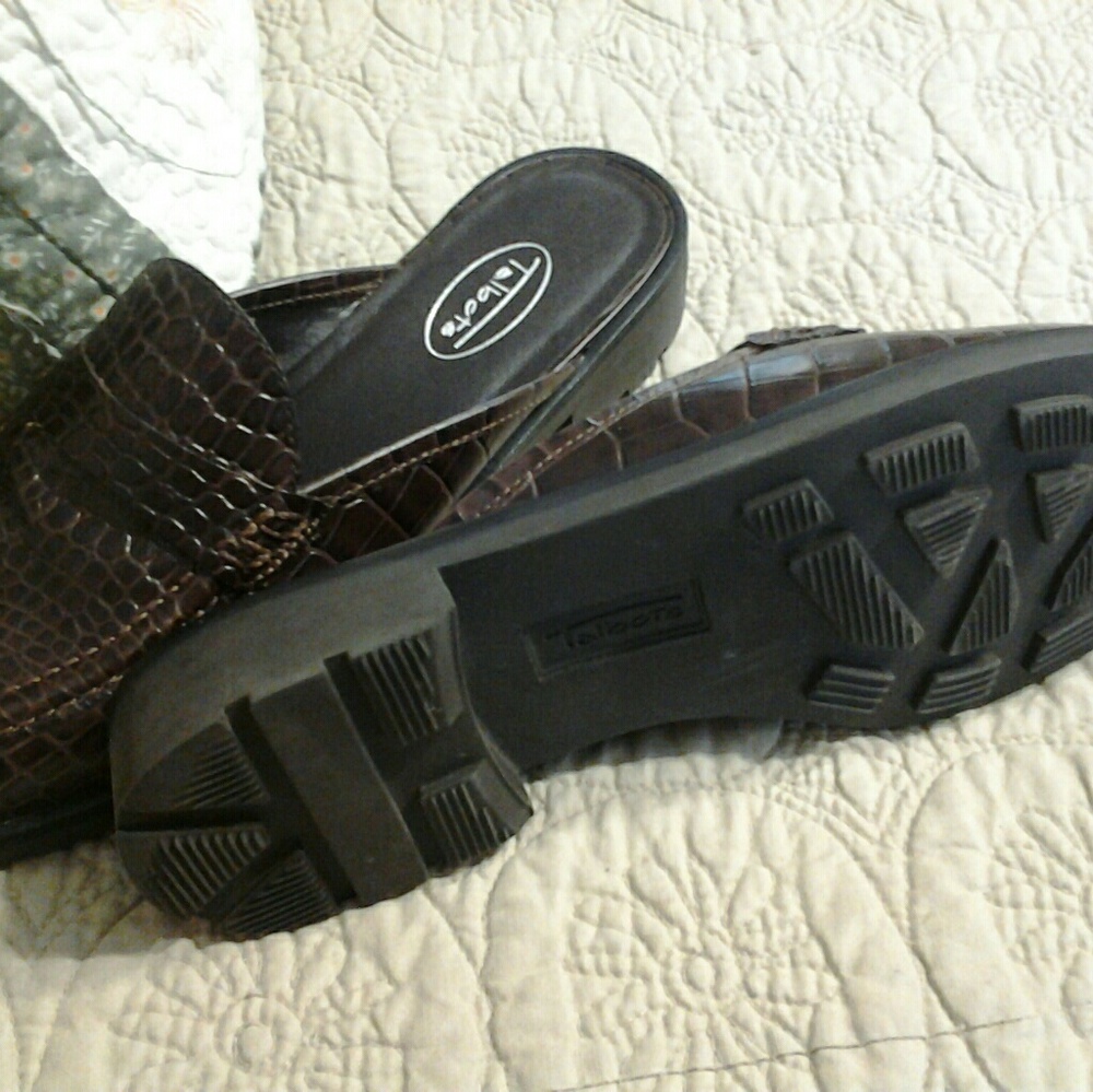 TALBOTS NEW LADIES BLACK /BROWN SLING LOAFERS, 7AA - Picture 3 of 8