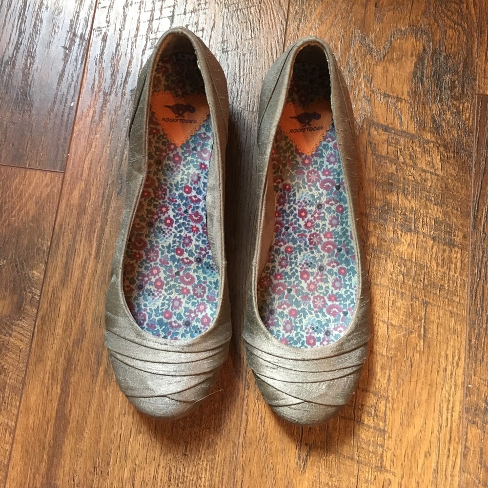 Rocket dog kitten heel wedges