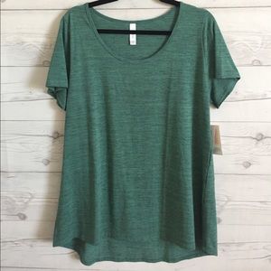 ✨NWT LULAROE CLASSIC T✨