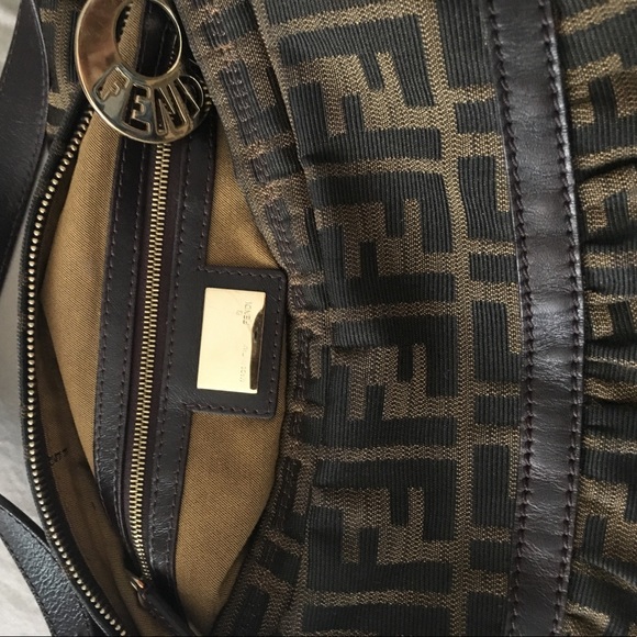 Fendi hobo handbag - Picture 2 of 3