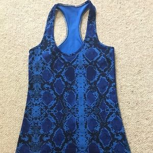 LuLuLemon top size 4