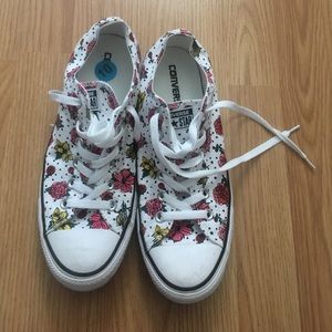 Floral Converse