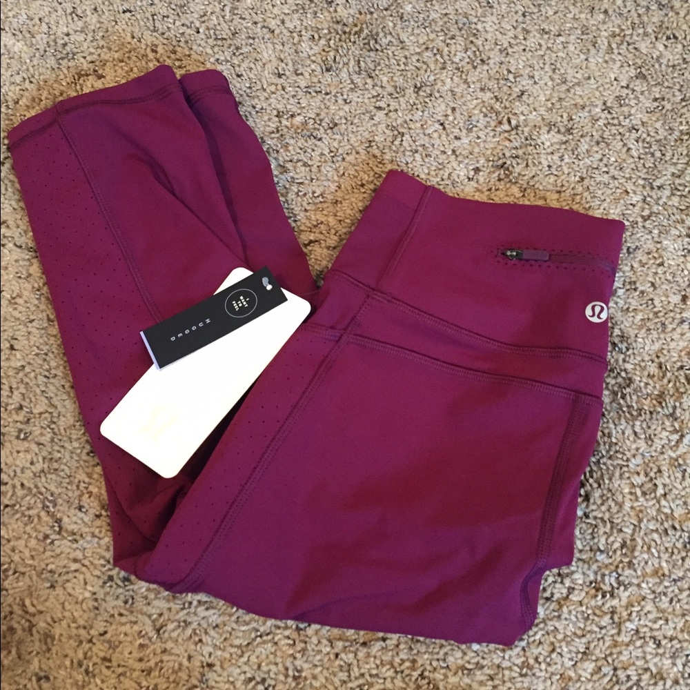 ISO TRADE! Lululemon Crop (6) & sweater (6) NWT
