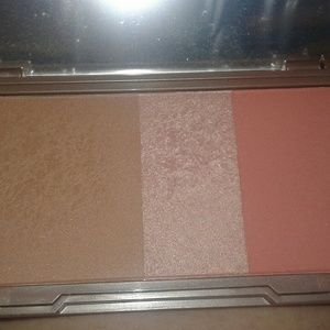 Urban decay naked flushed pallet