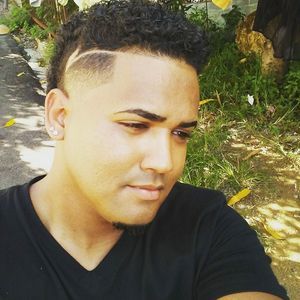 Meet your Posher, Aneury